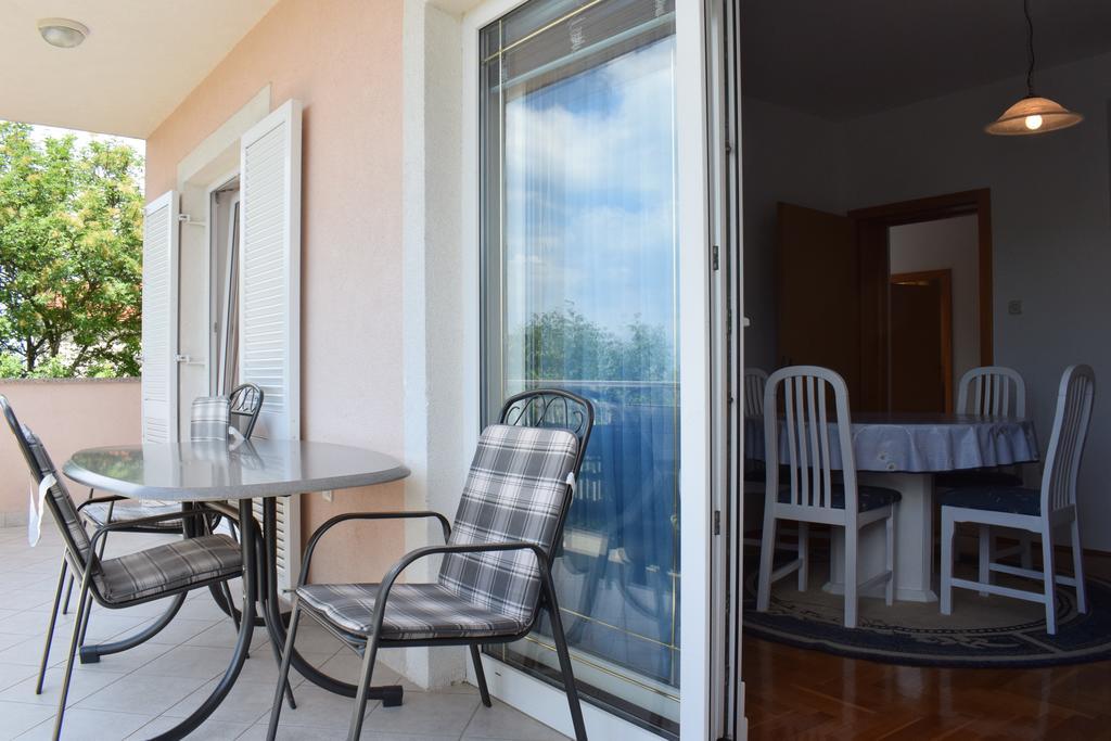 Apartments Green Oasis Малинска Экстерьер фото