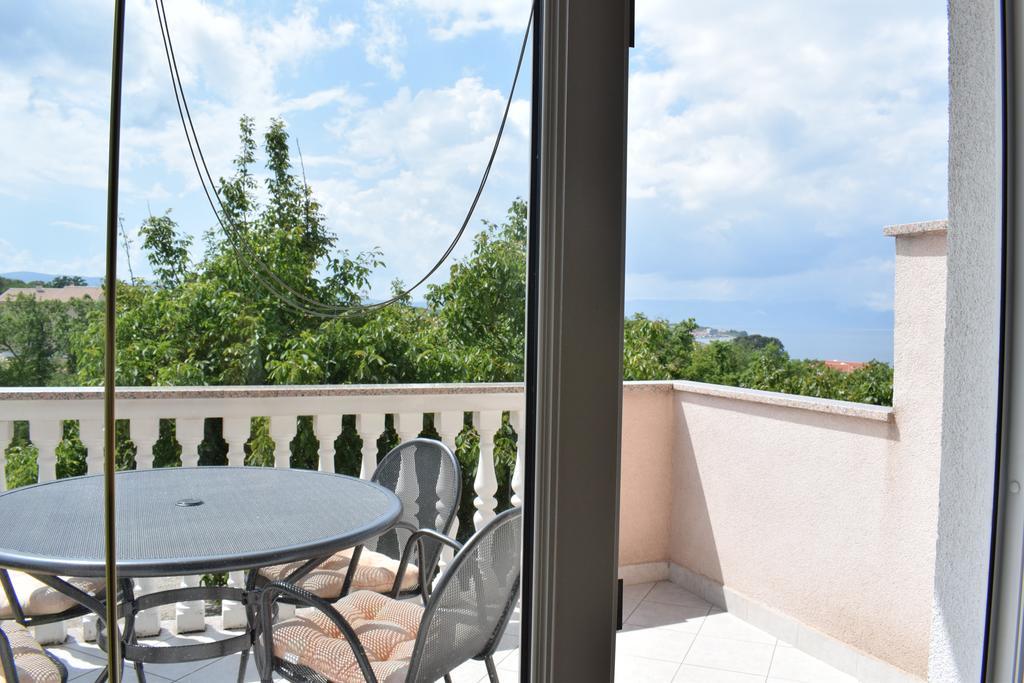 Apartments Green Oasis Малинска Экстерьер фото
