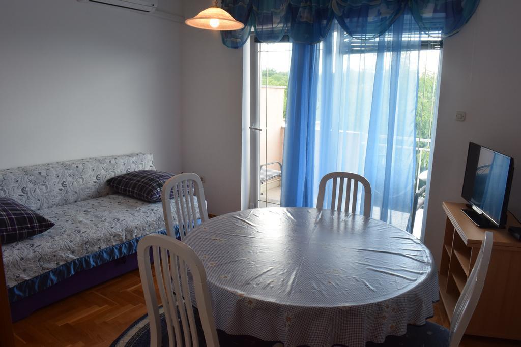 Apartments Green Oasis Малинска Экстерьер фото
